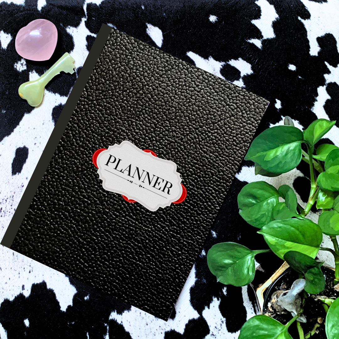 MoSt Simple Monthly Weekly Planner with Notes, 5 years, Paperback
