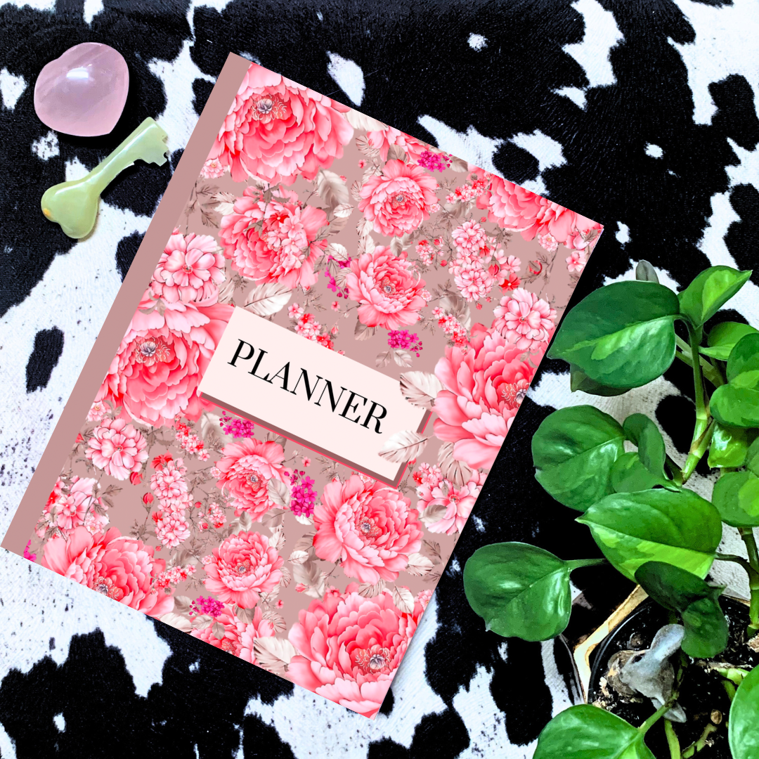 MoSt Simple Monthly Weekly Planner with Notes, 5 years, Paperback
