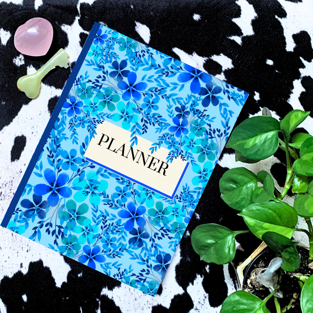 MoSt Simple Monthly Weekly Planner with Notes, 5 years, Paperback