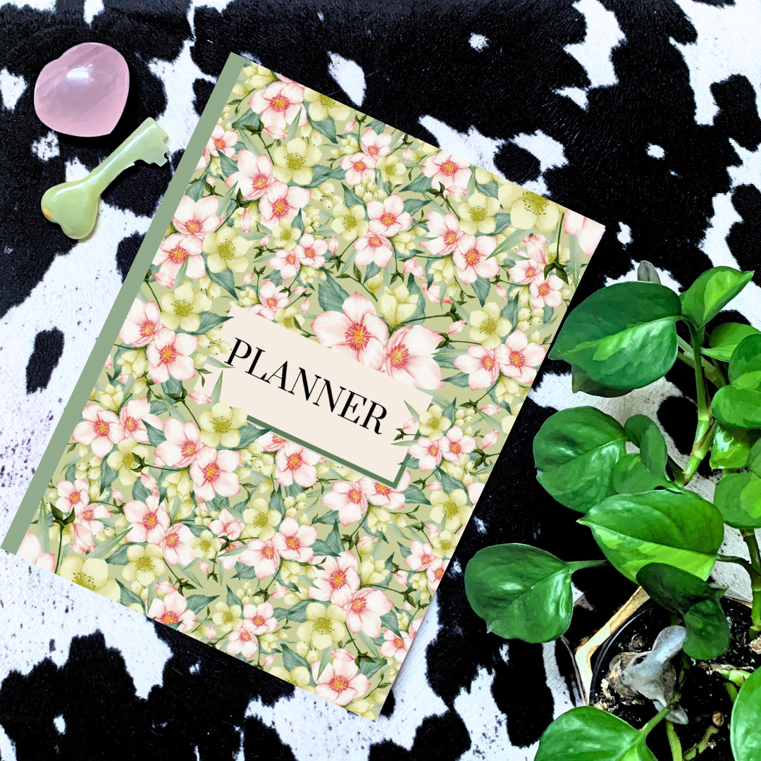 MoSt Simple Monthly Weekly Planner with Notes, 5 years, Paperback