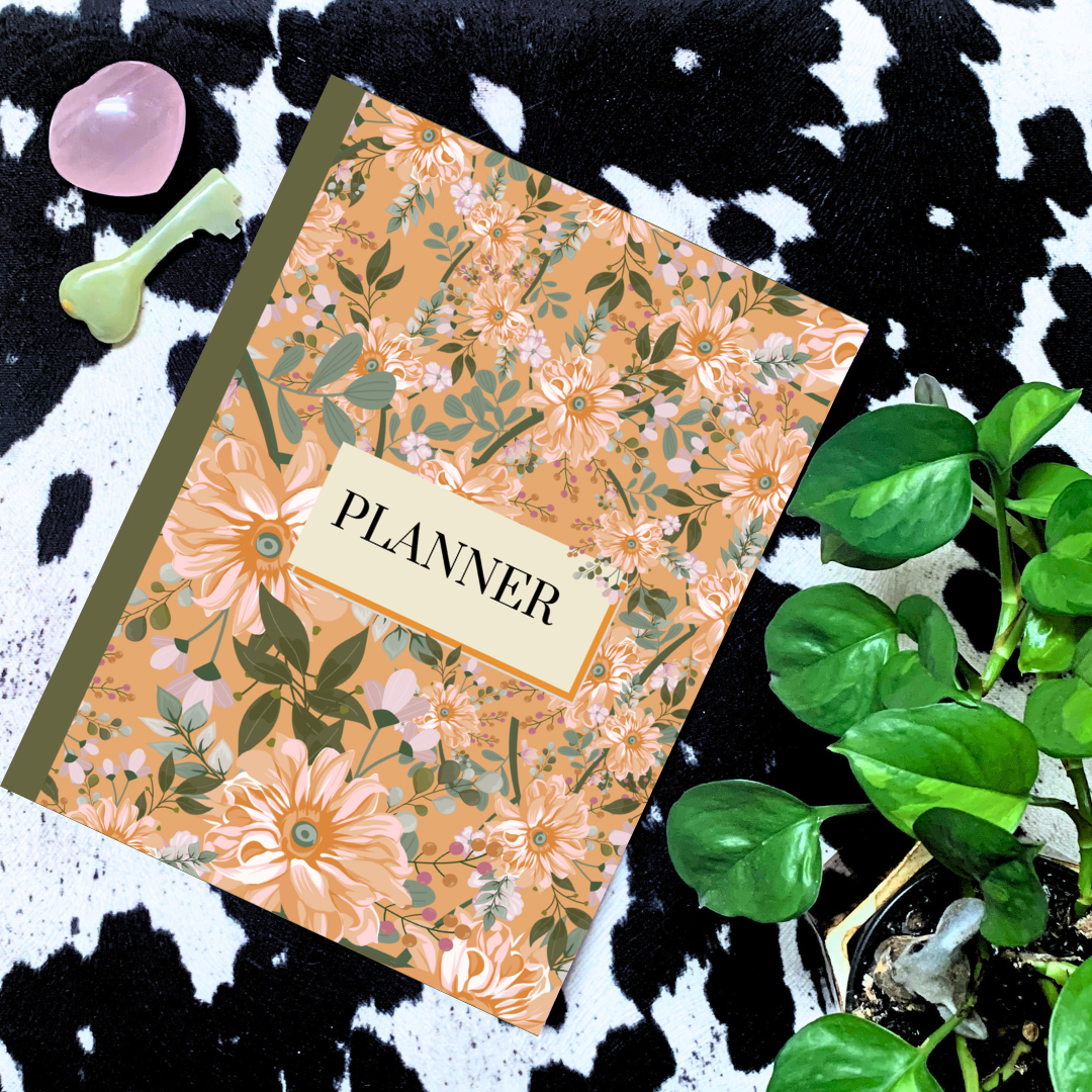 MoSt Simple Monthly Weekly Planner with Notes, 5 years, Paperback